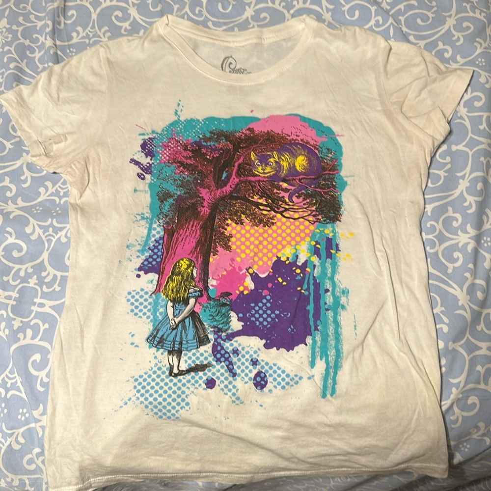 Tshirt, white, abstract design